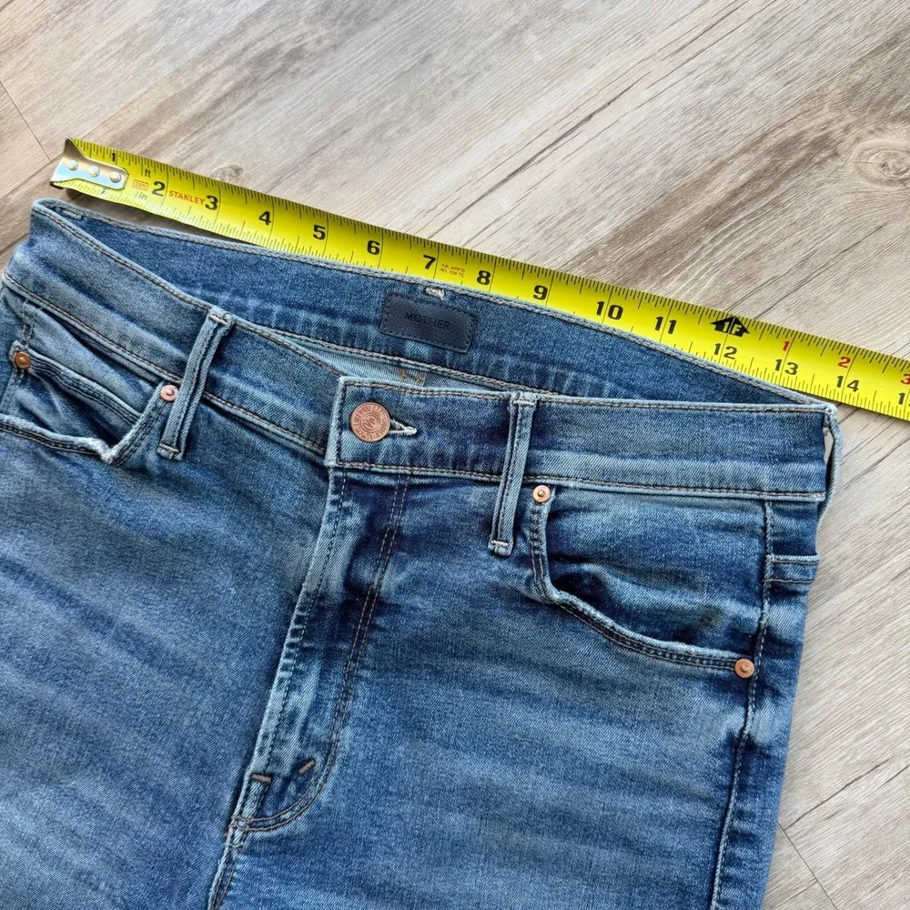 MOTHER Dazzler Mid Rise Ankle Fray Jeans Living In Circles Blue Distressed 28
